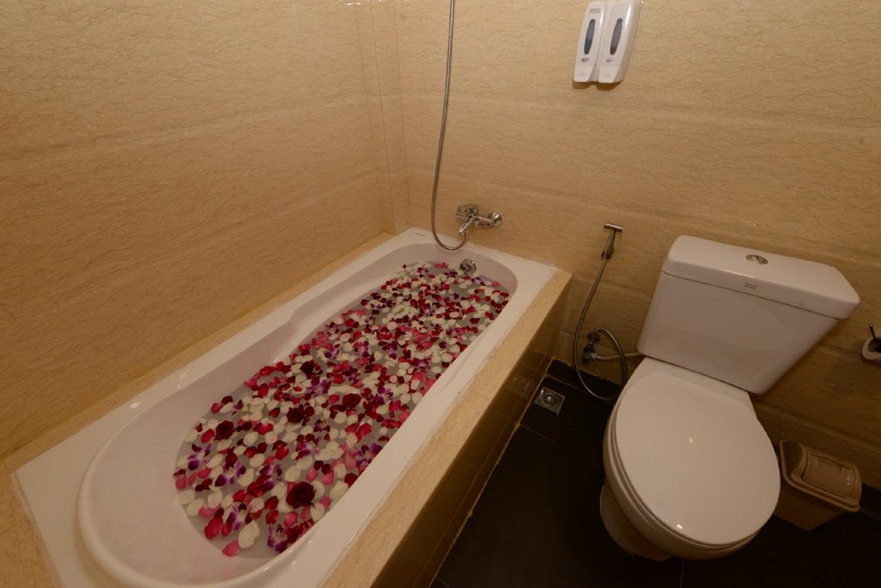 Min Nandar Garden Hotel Thanlyin Ngoại thất bức ảnh