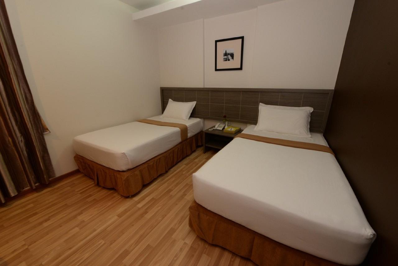 Min Nandar Garden Hotel Thanlyin Ngoại thất bức ảnh