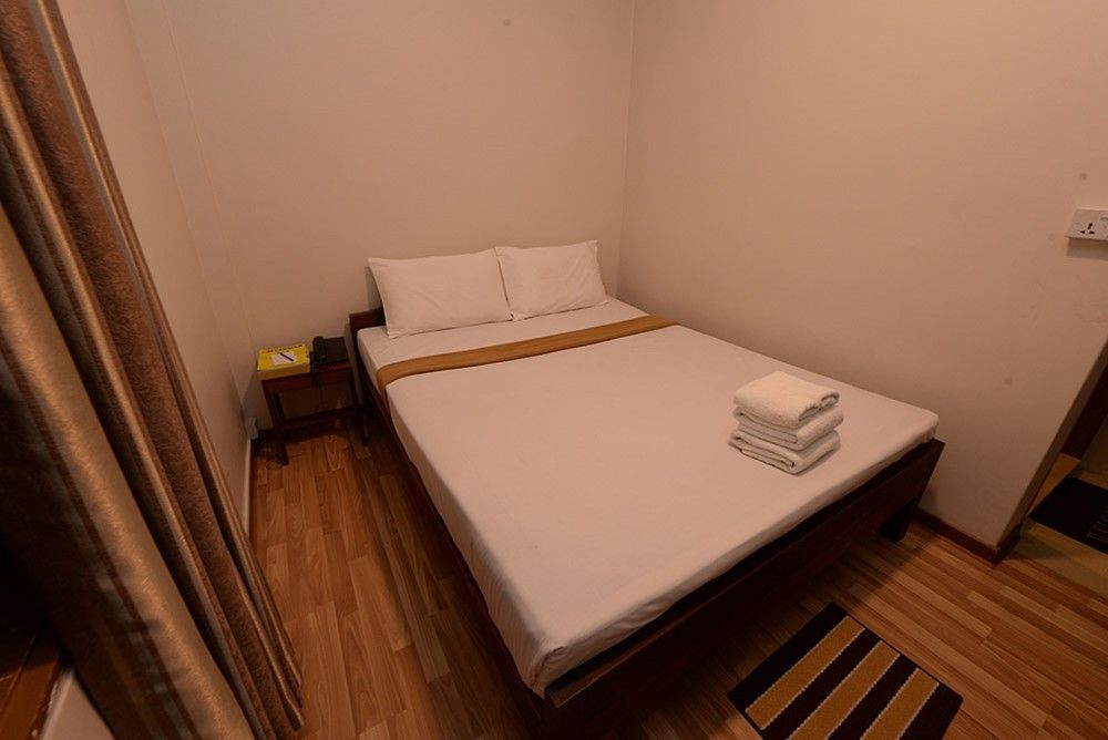 Min Nandar Garden Hotel Thanlyin Ngoại thất bức ảnh