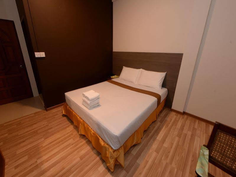Min Nandar Garden Hotel Thanlyin Ngoại thất bức ảnh